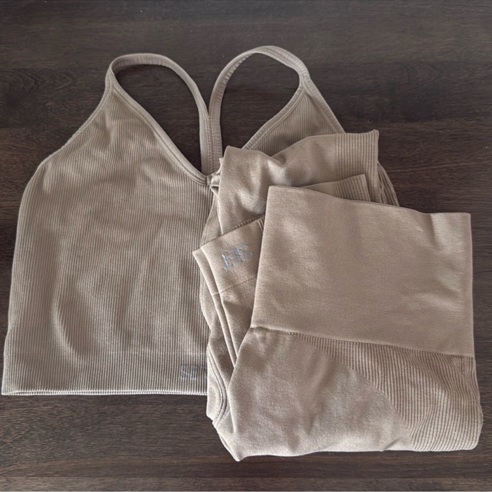 SET Active Tan Ribbed Set
